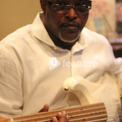 Custom Bass Guitar Gig